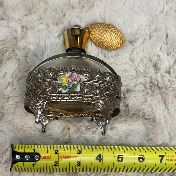 Vintage 1930”s refillable glass perfume bottle with atomizer - Picture 4 of 8